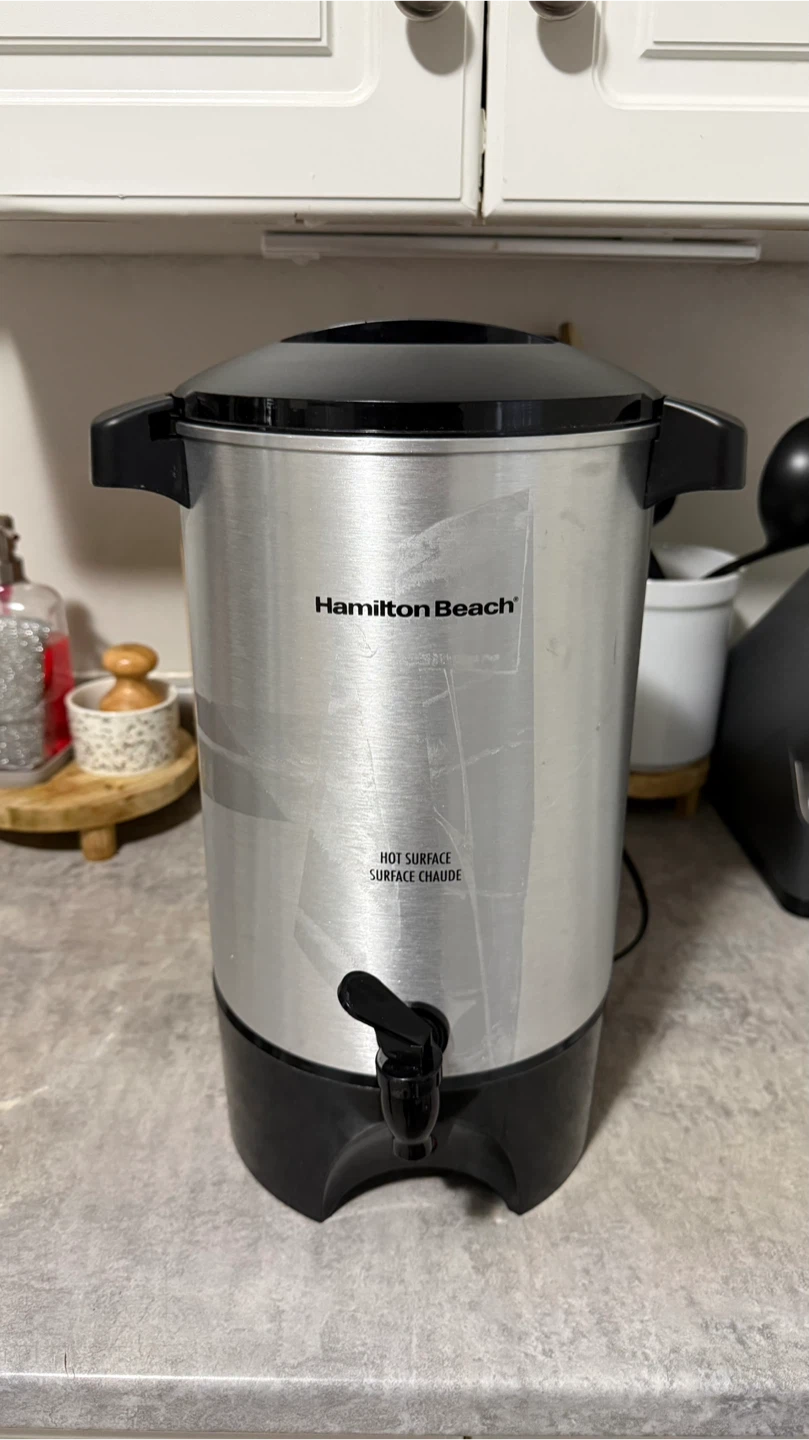 LIKE NEW Hamilton Beach 45 Cup Coffee Urn