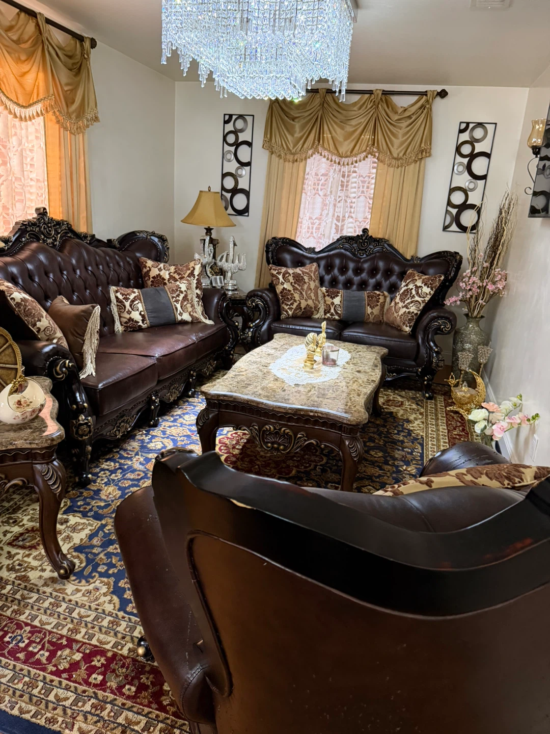 Ornate Chesterfield Style Sofa Set - photo 4