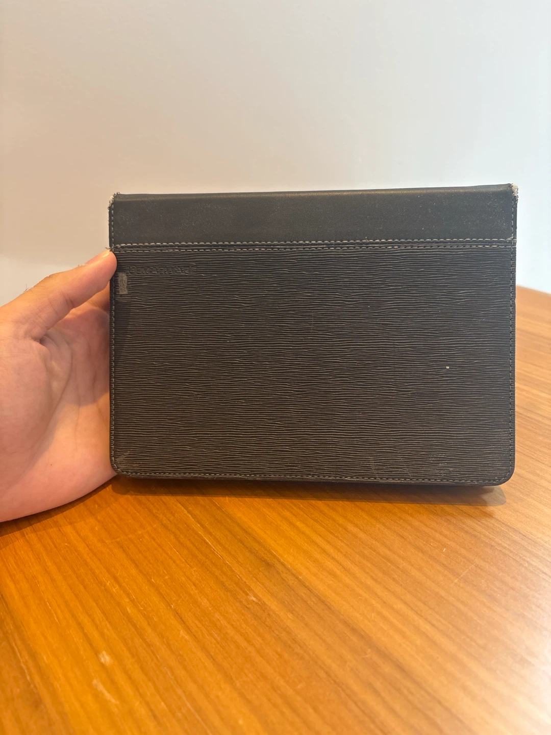 Kindle With Black kindle Case & Stand