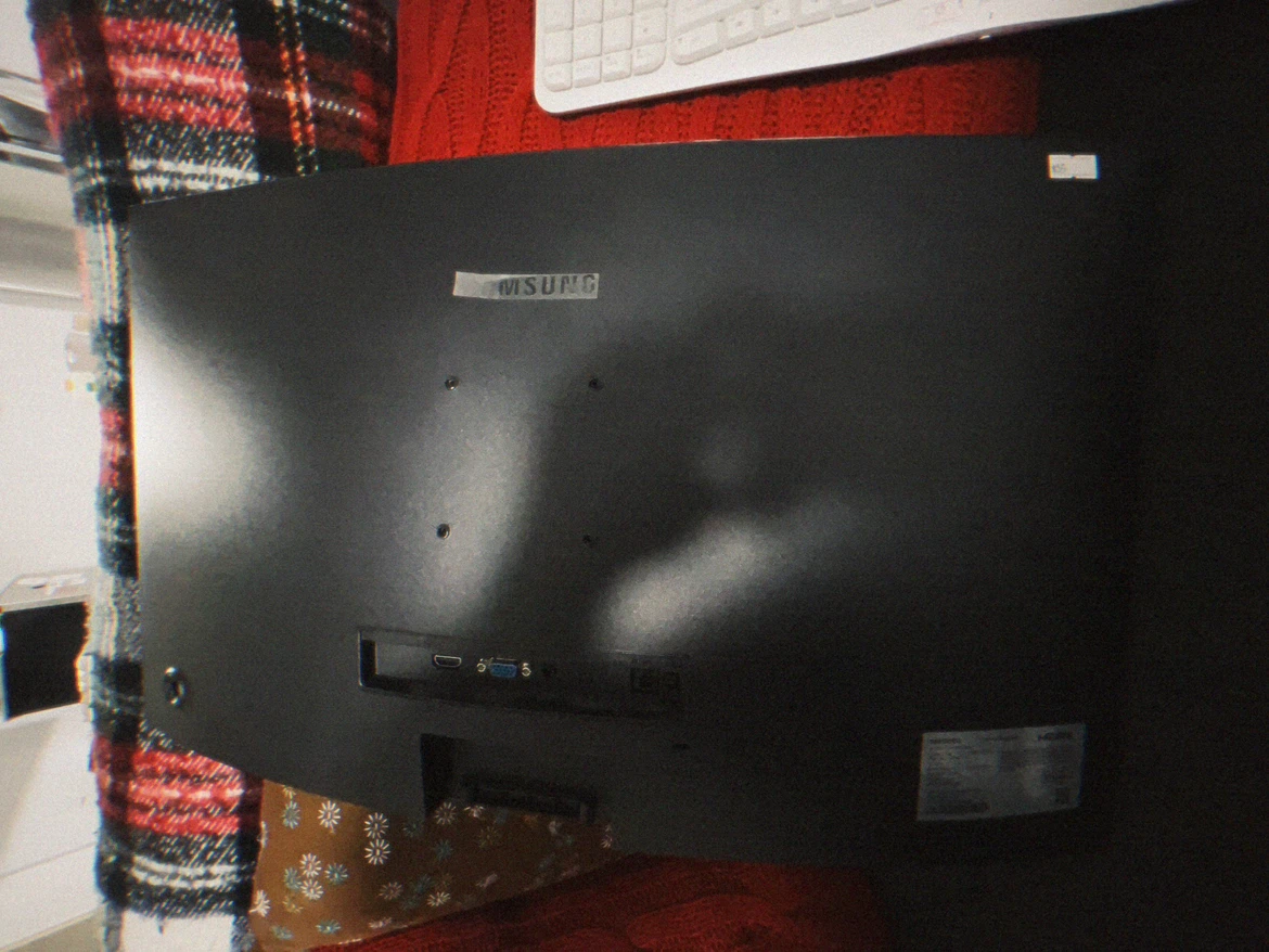 Samsung Monitor and Logitech Keyboard - photo 2