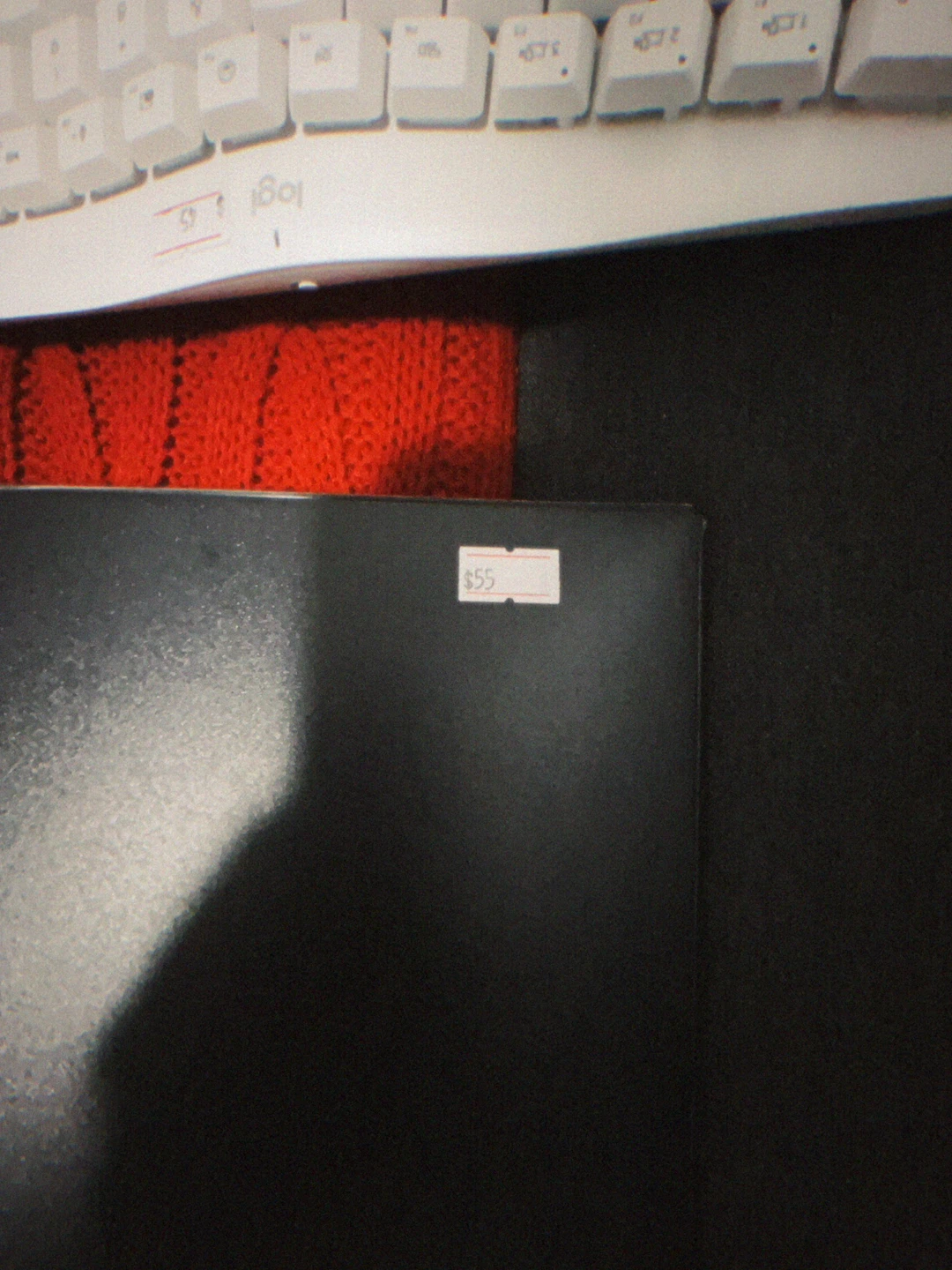Samsung Monitor and Logitech Keyboard - photo 3