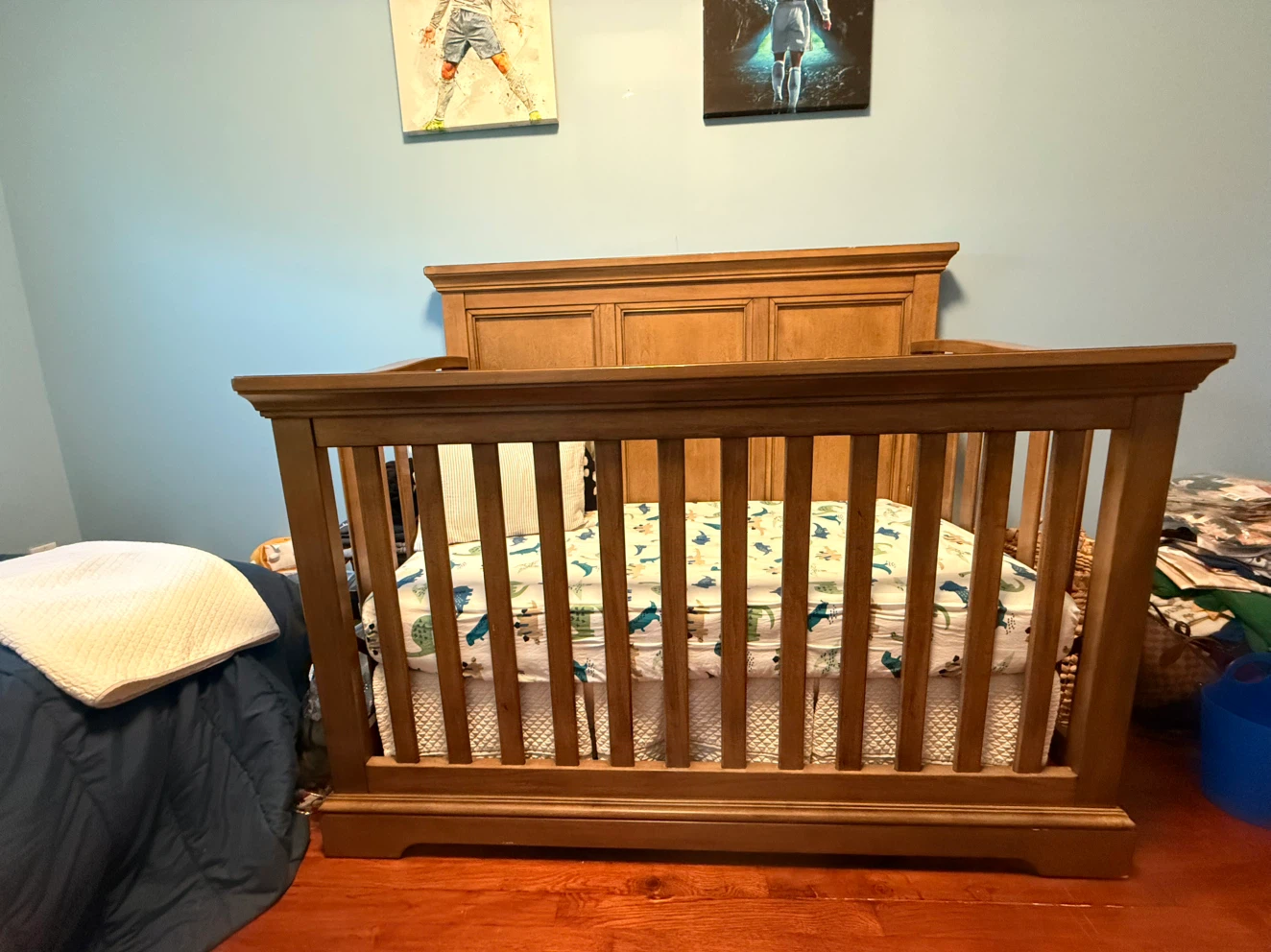 Westwood Hanley Wooden Crib