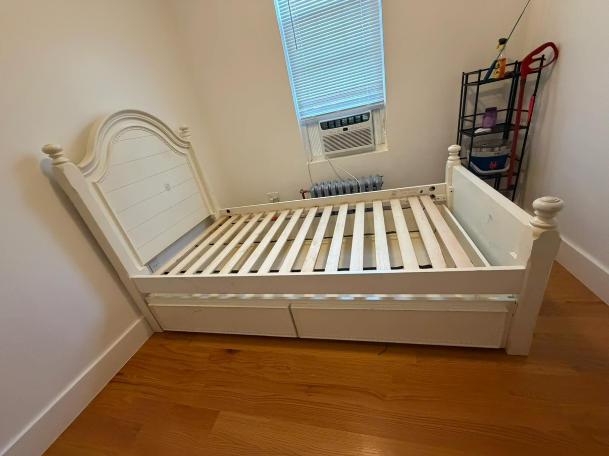 Twin Size Bed & Trundle – Solid Wood - photo 2