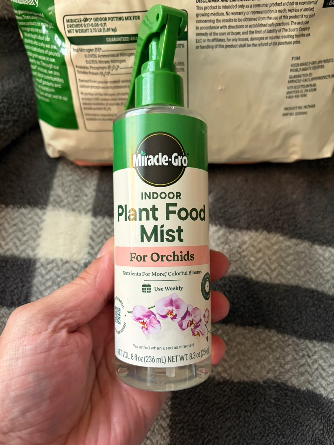 Miracle-Gro Indoor Potting Mix & Plant Food Mist for Orchids - photo 3
