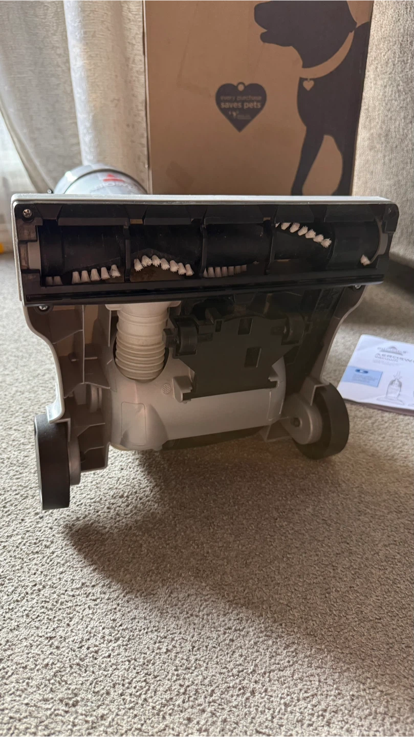 LIKE NEW Bissell Turbo Upright Vacuum Cleaner - photo 5