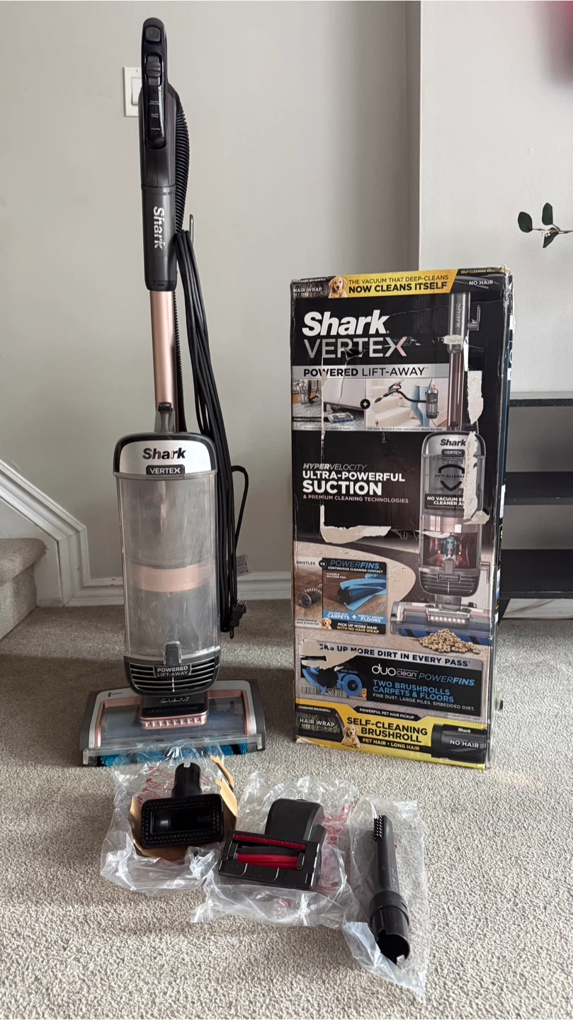 LIKE NEW Shark Vertex DuoClean PowerFin Upright Vacuum
