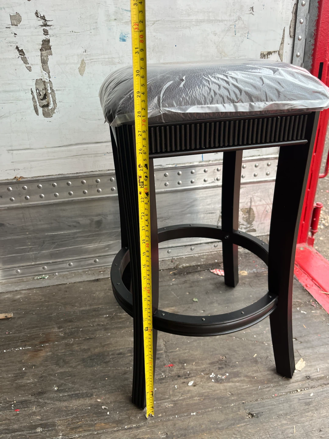 Dark Bar Stool - Faux Leather $20 each  2 for $30 - photo 3