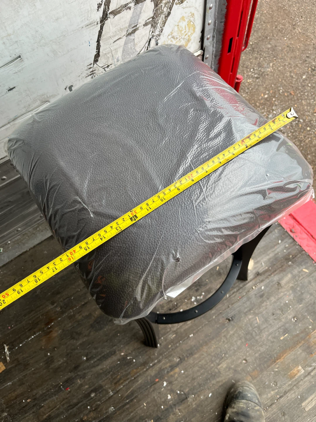 Dark Bar Stool - Faux Leather $20 each  2 for $30 - photo 4