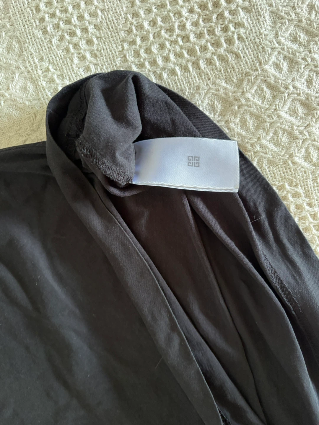 Authentic Givenchy Oversized T-Shirt – Black - photo 3