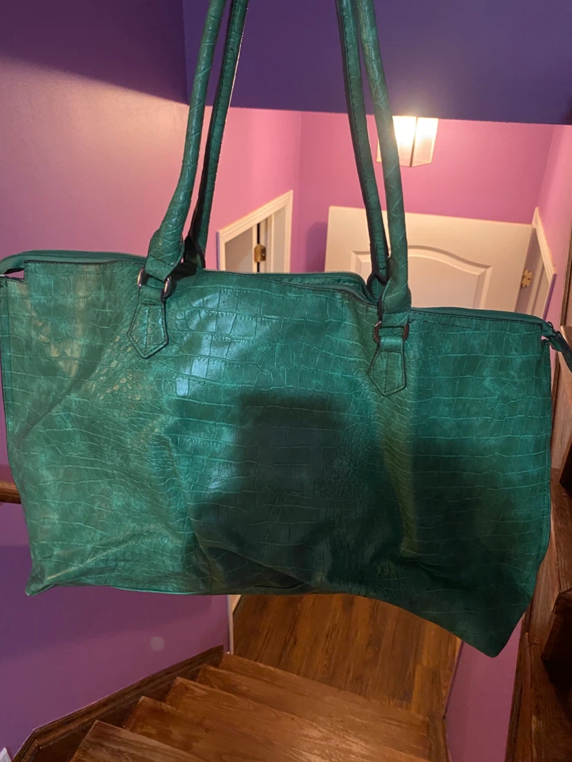 Green Crocodile-Embossed Tote oversized leather bagBag - photo 5