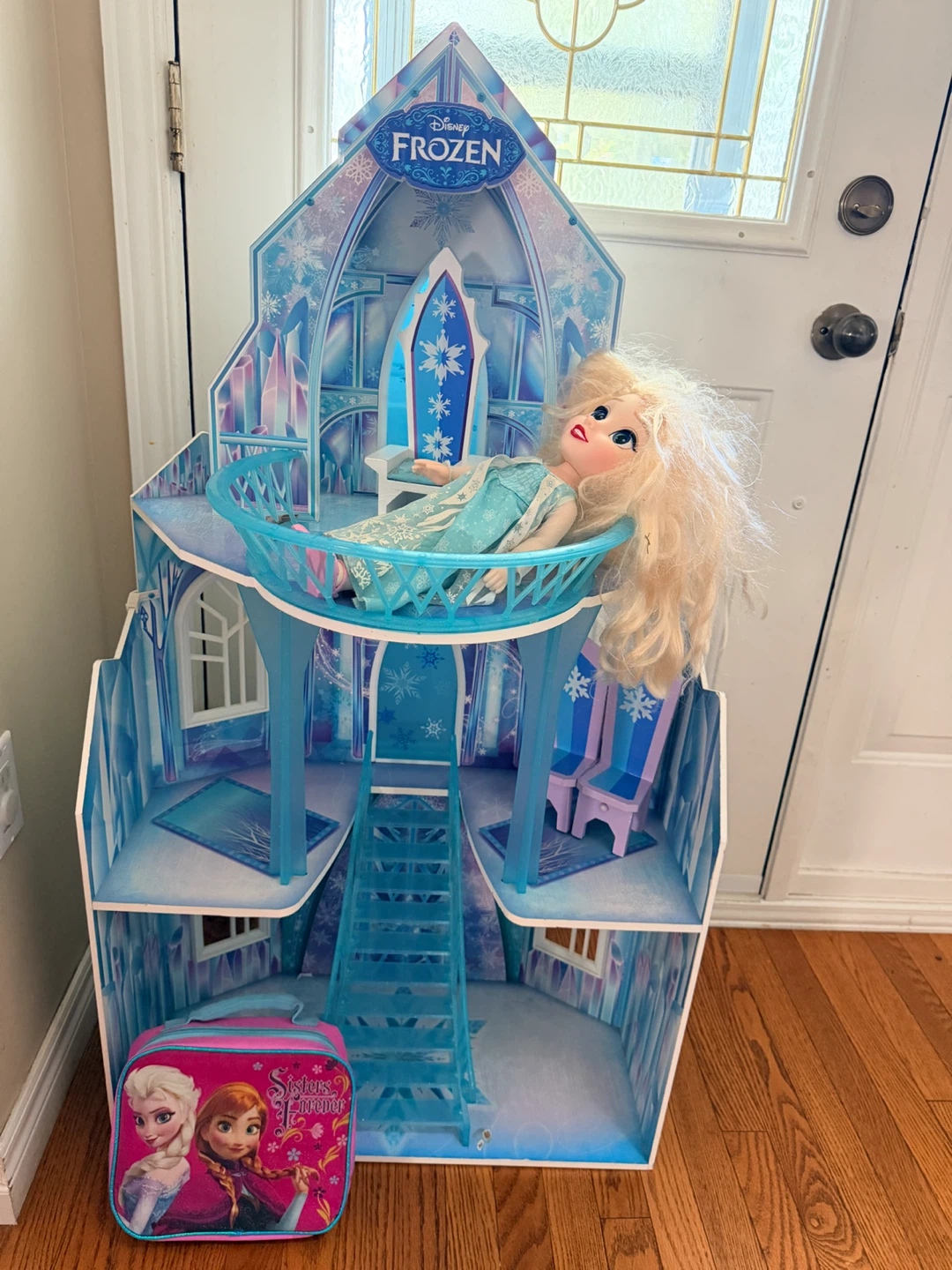 Disney Frozen Ice Castle Dollhouse with Elsa Doll & Lunchbox
