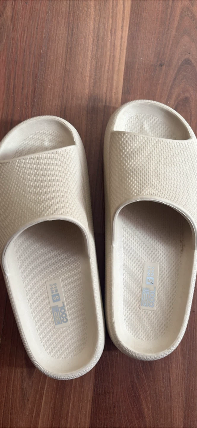 32 Degrees Cool Slides Size S