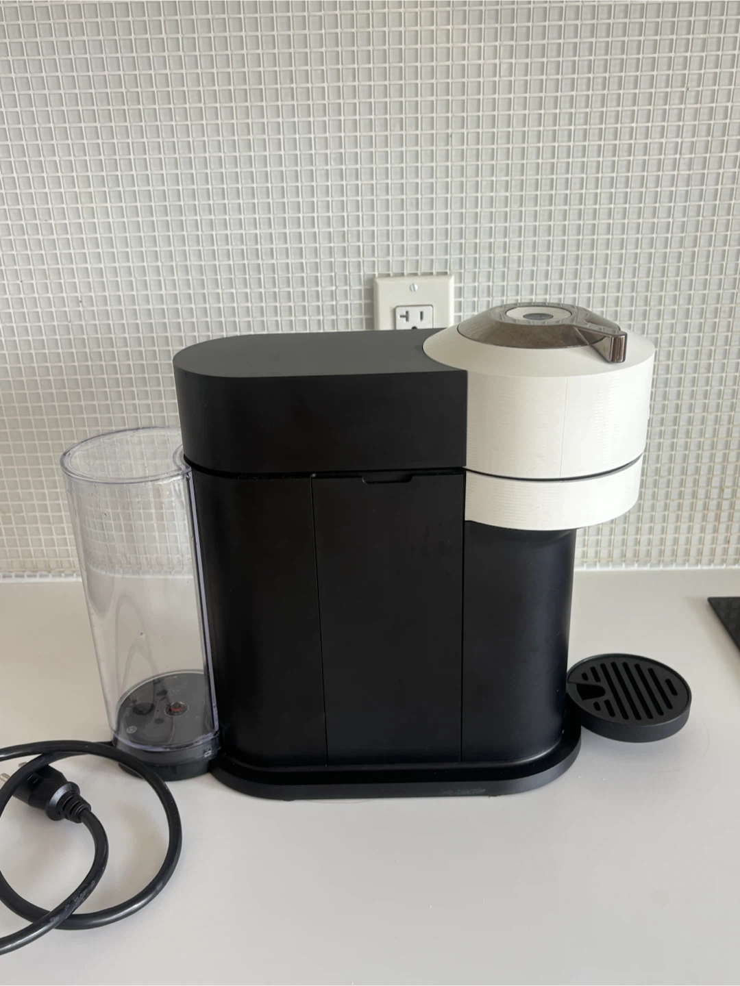Nespresso Vertuo Next in White - photo 2