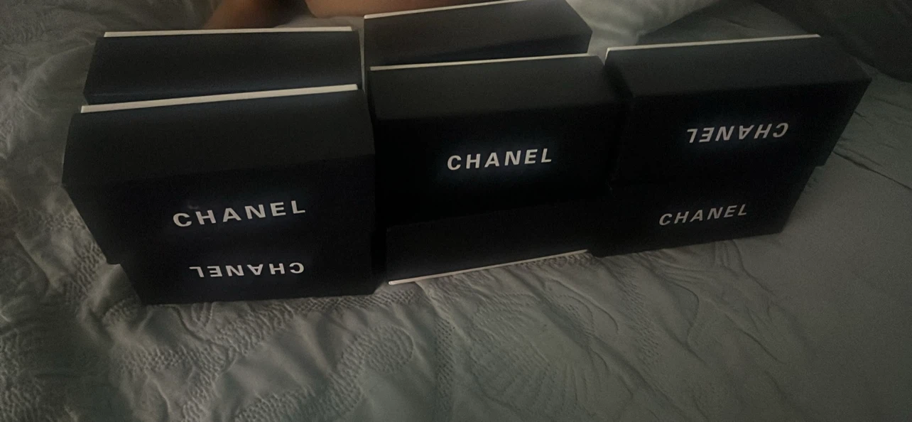 Chanel Sunglasses 10 Pairs cat eye and oversized - photo 3