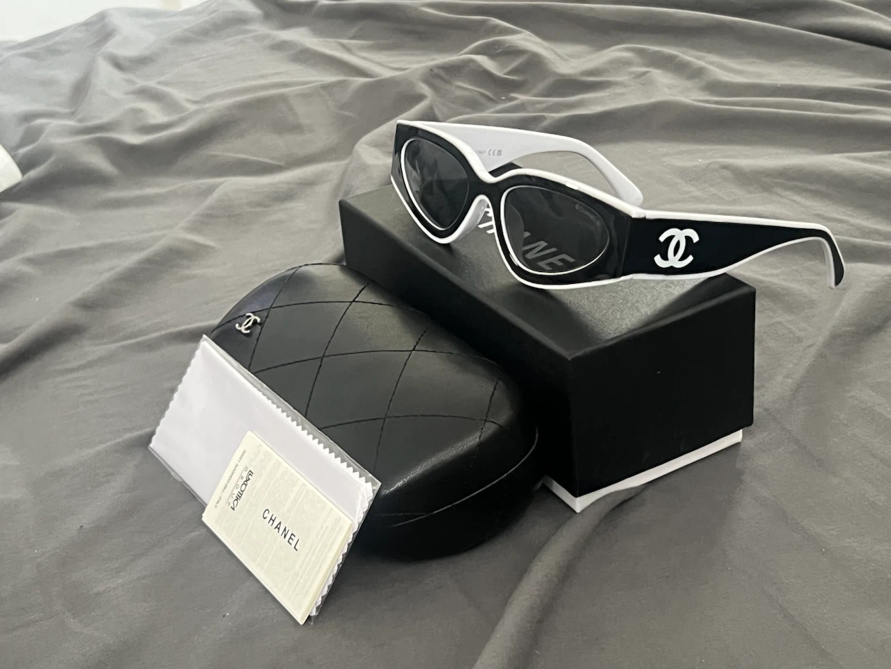 Chanel Sunglasses 10 Pairs cat eye and oversized - photo 4