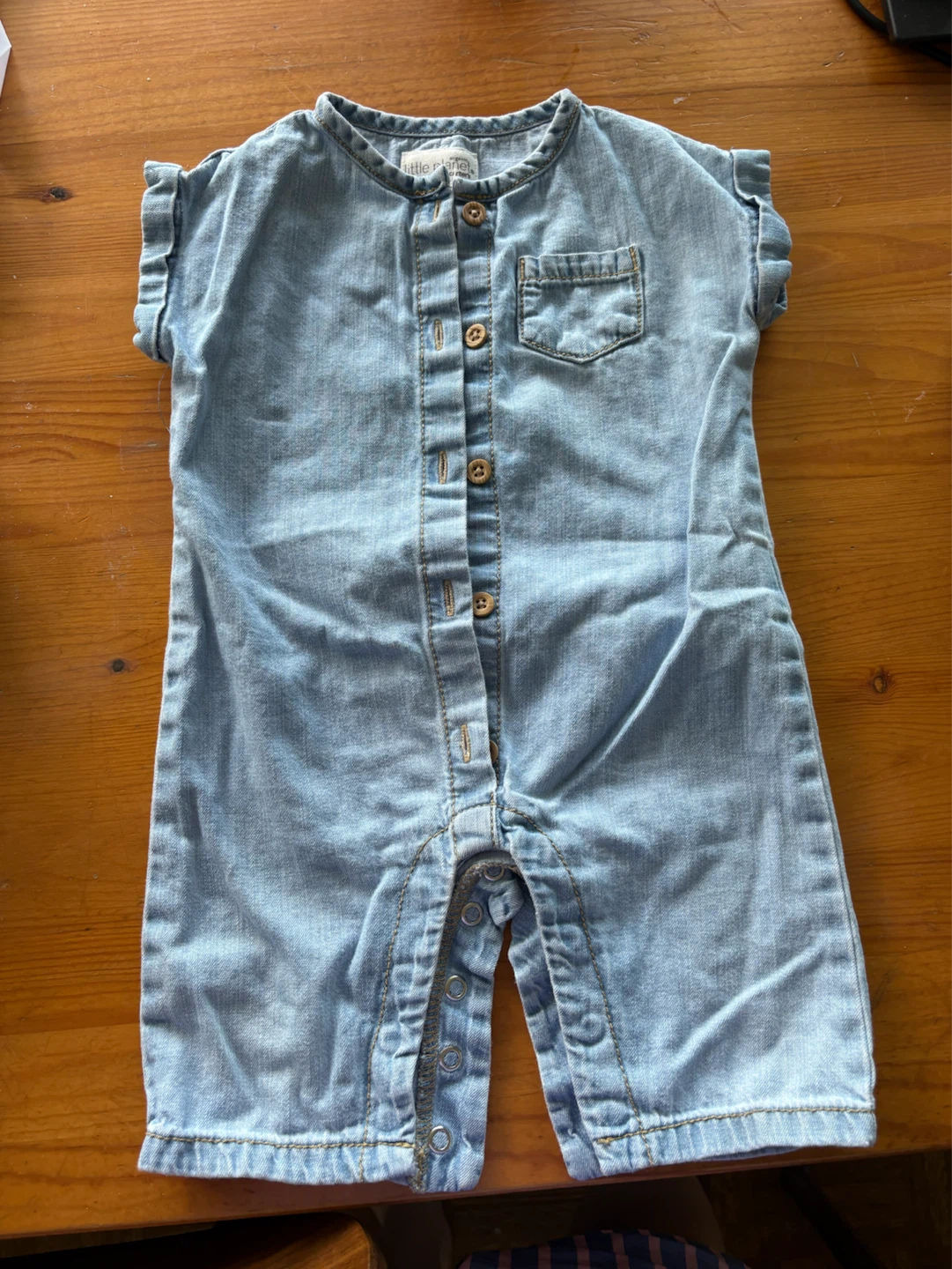 Neutral Baby Clothes Bundle - 0-3 months - photo 2