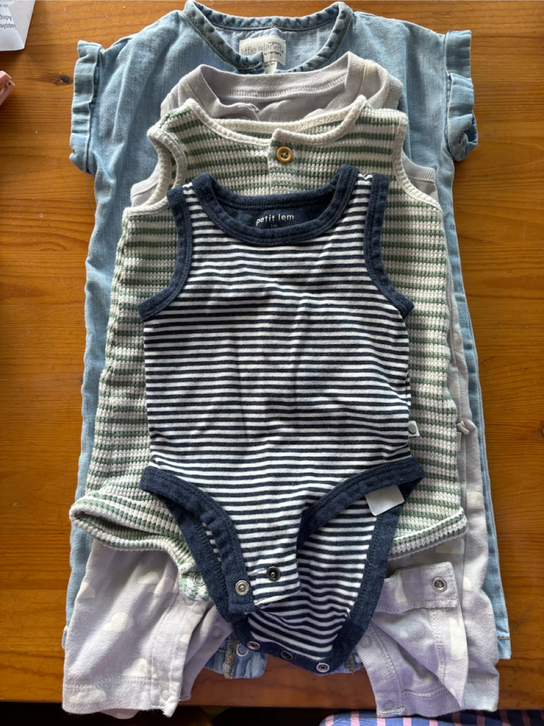 Neutral Baby Clothes Bundle - 0-3 months