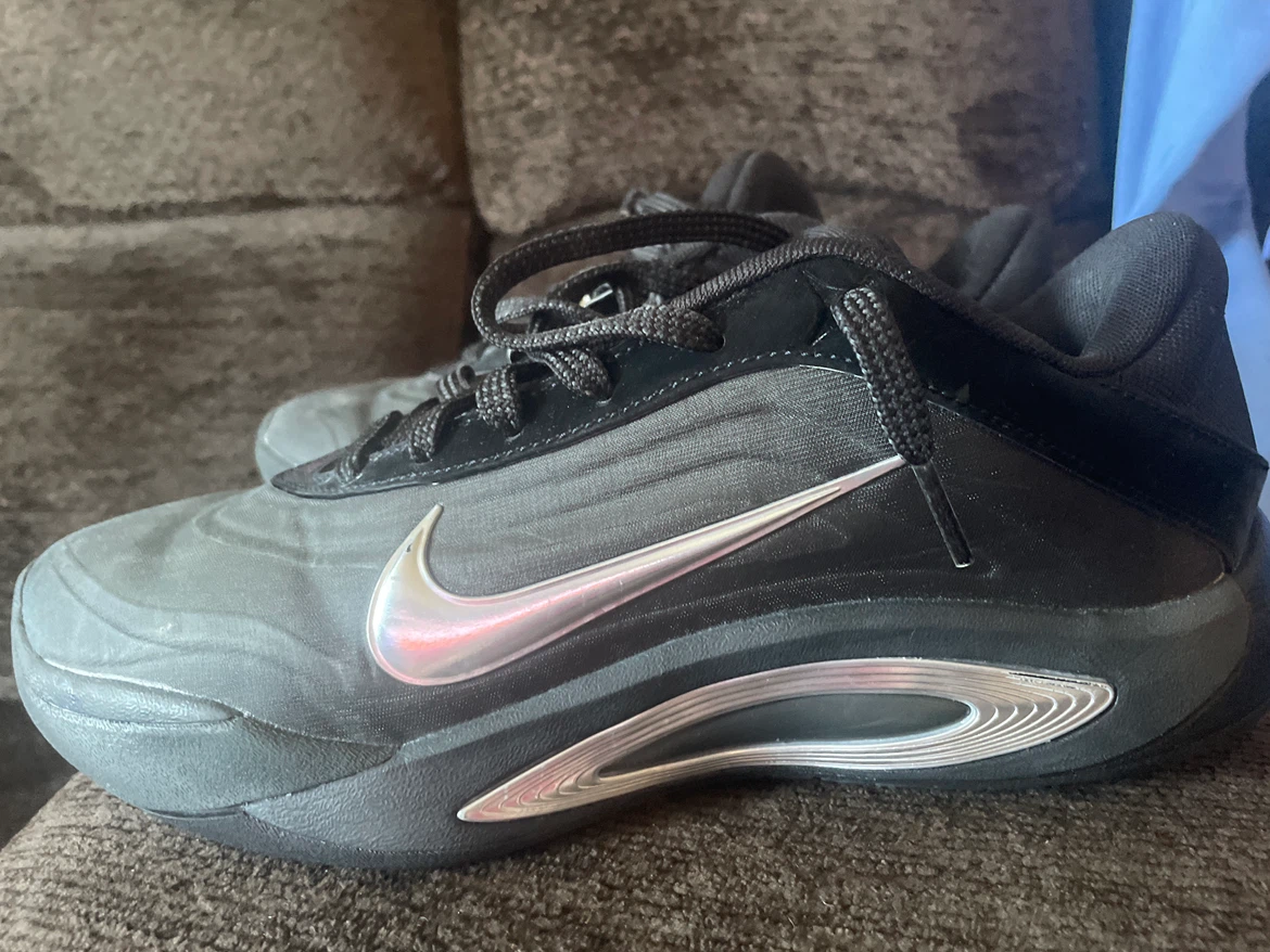 Nike Black Basketball Shoes