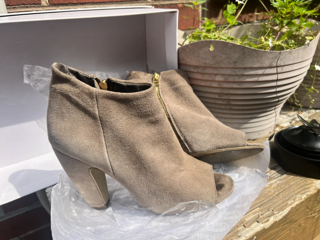 Steve Madden Paulina Peep Toe Ankle Boots Taupe Suede - photo 3