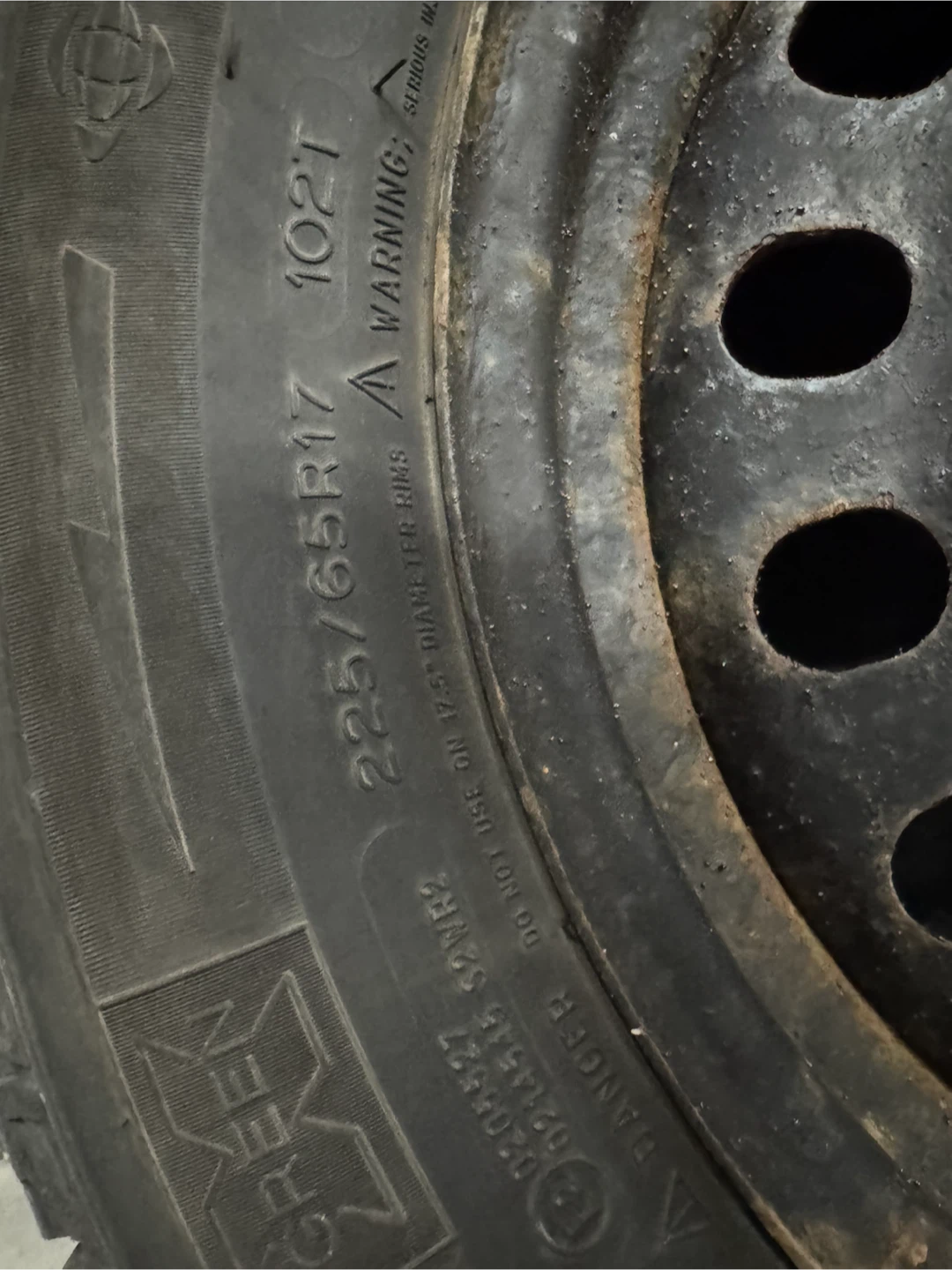 Michelin Latitude X-Ice Winter Tires + Steel Rims – Set of 4 - photo 4
