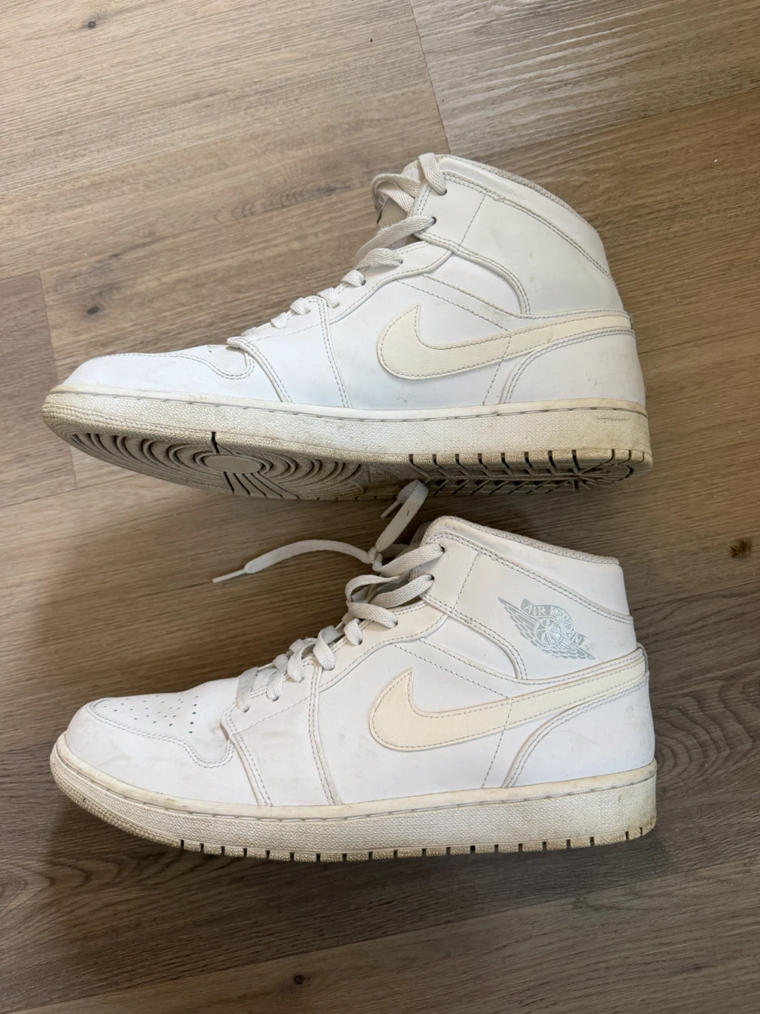 Men’s white Air Jordan 1 (size 12 US)