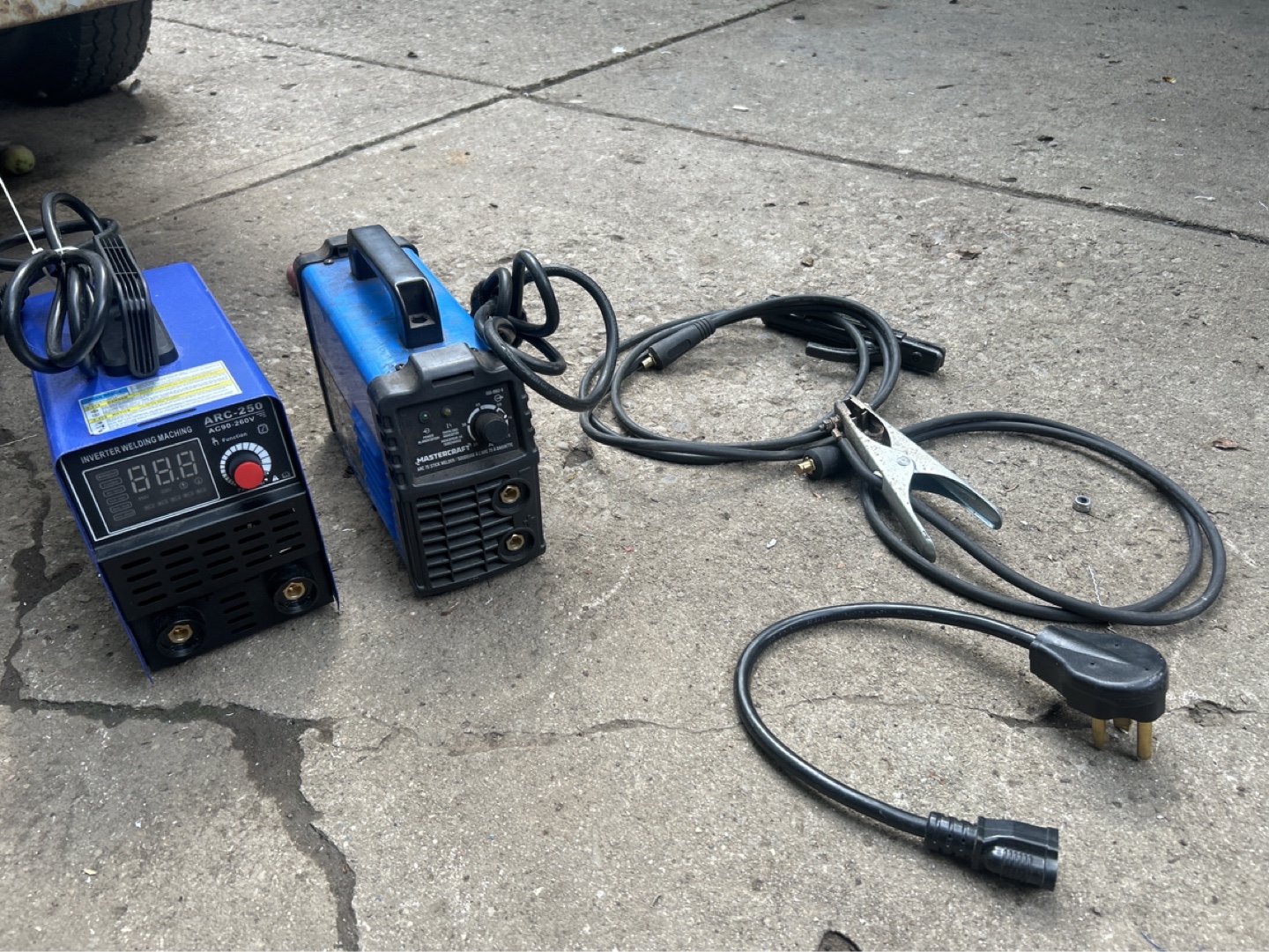 Mastercraft & ARC-250 Inverter Welding Machines with accessories