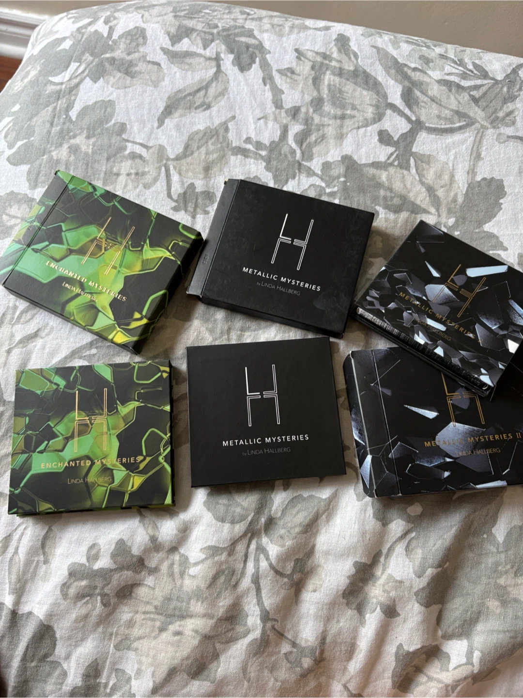 Linda Hallberg Cosmetics eyeshadow palette