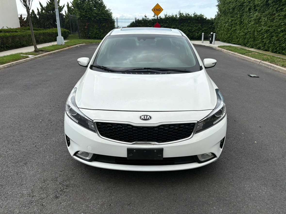 White Kia Forte S Sedan