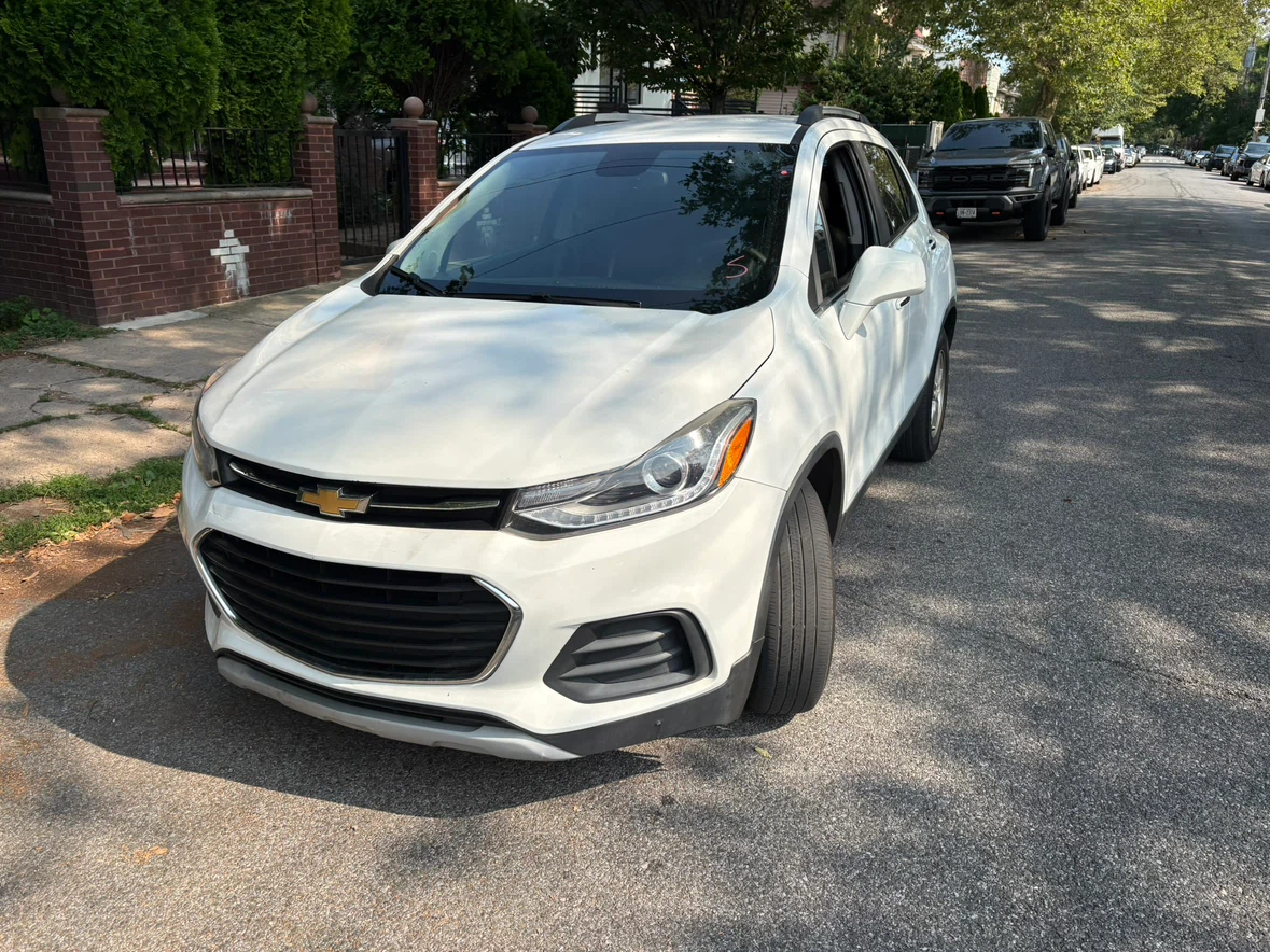 White Chevrolet Trax SUV