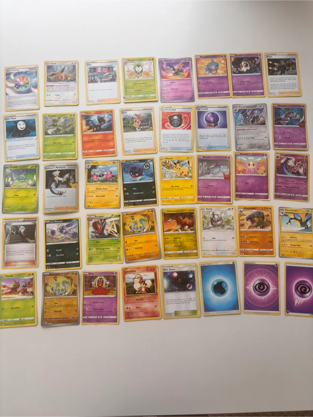 40 Assorted Pokémon Trading Cards