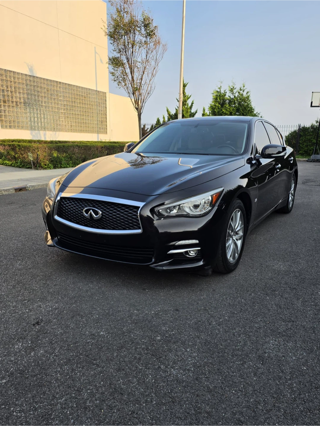 Black Infiniti Q50 Sedan - photo 2