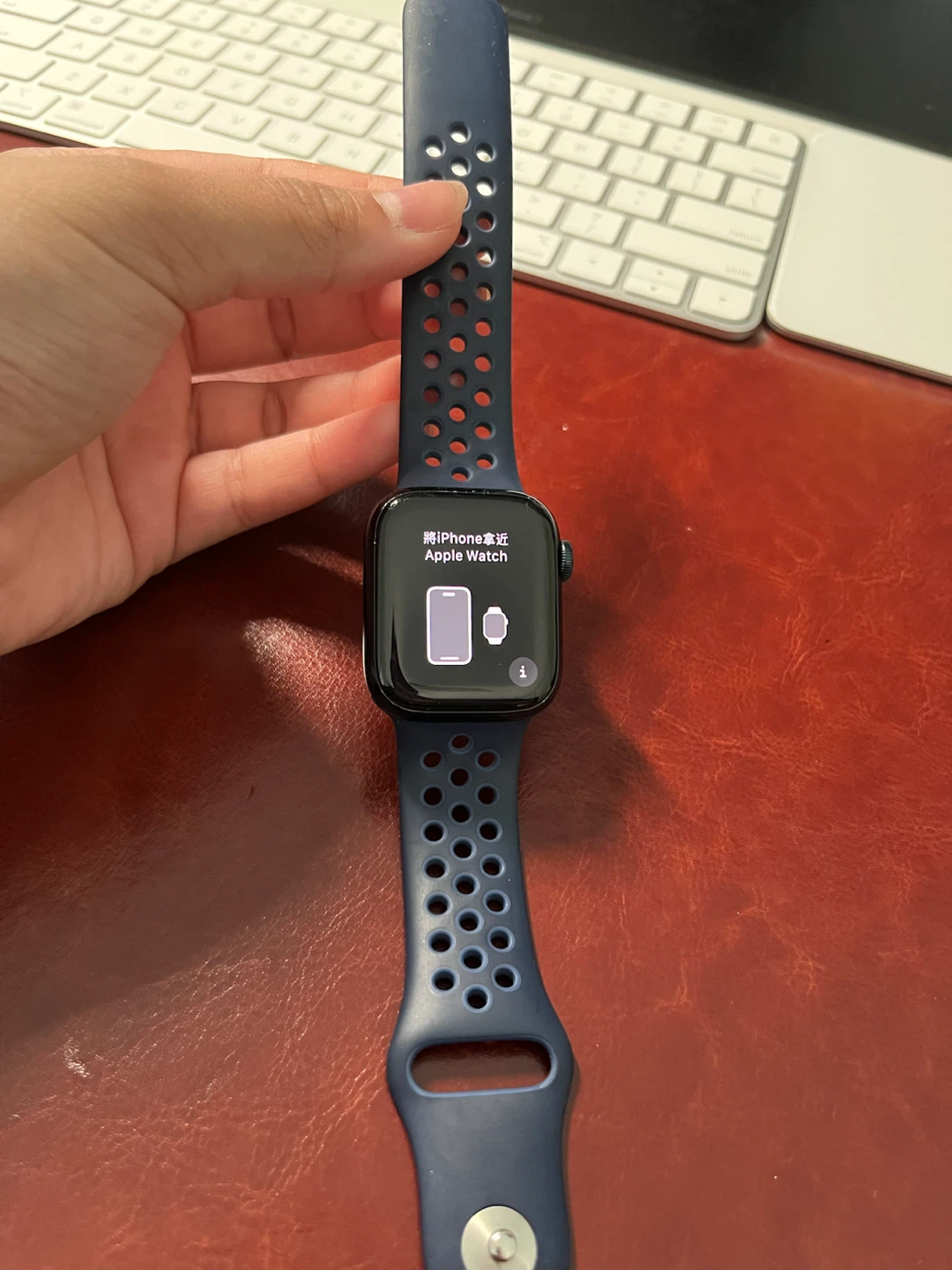 Apple Watch Series 7 Nike+ 41mm Midnight Aluminium - photo 2
