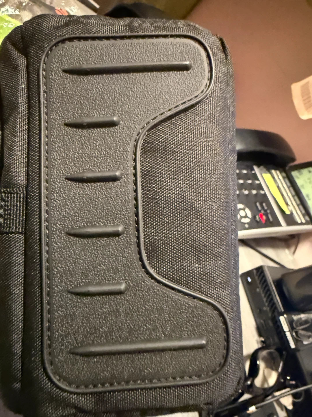 Lowepro Adventura SH 110 II Camera Bag - photo 4