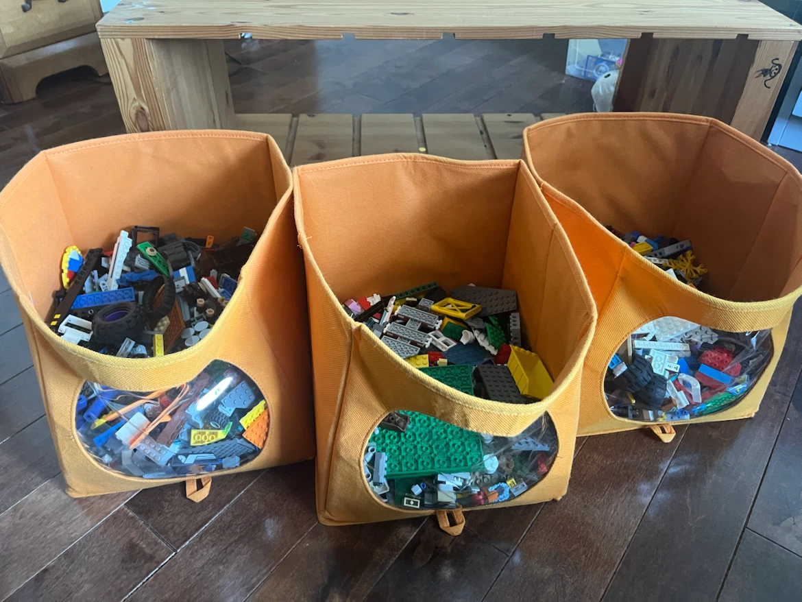 Large lot of Lego bricks with rolling table - photo 3
