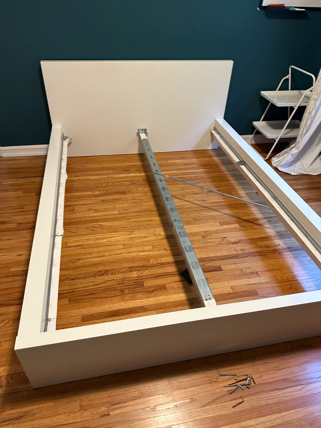 Double/Full size White Platform Bed Frame with Mattress - photo 4
