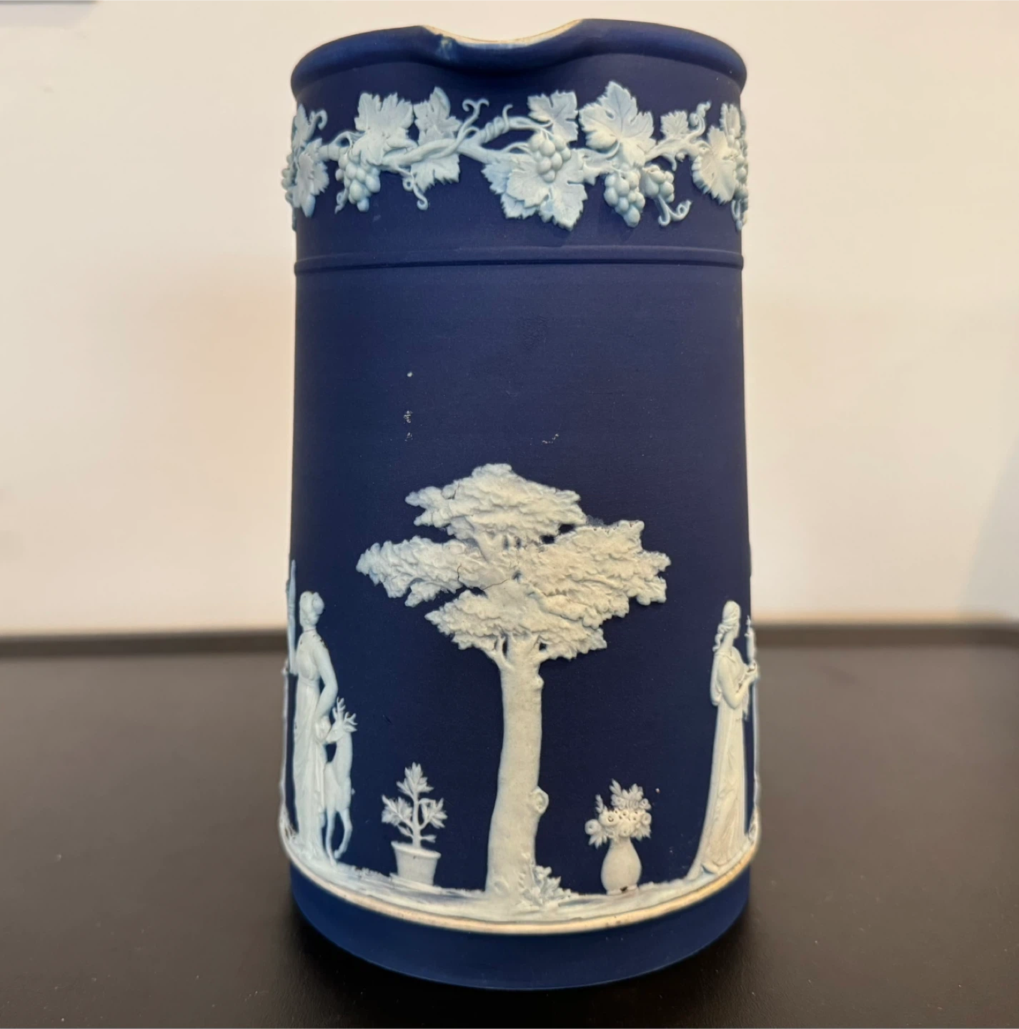 Antique Wedgwood Sacrifices Figures Pitcher/Jug 1891-1907 - photo 2