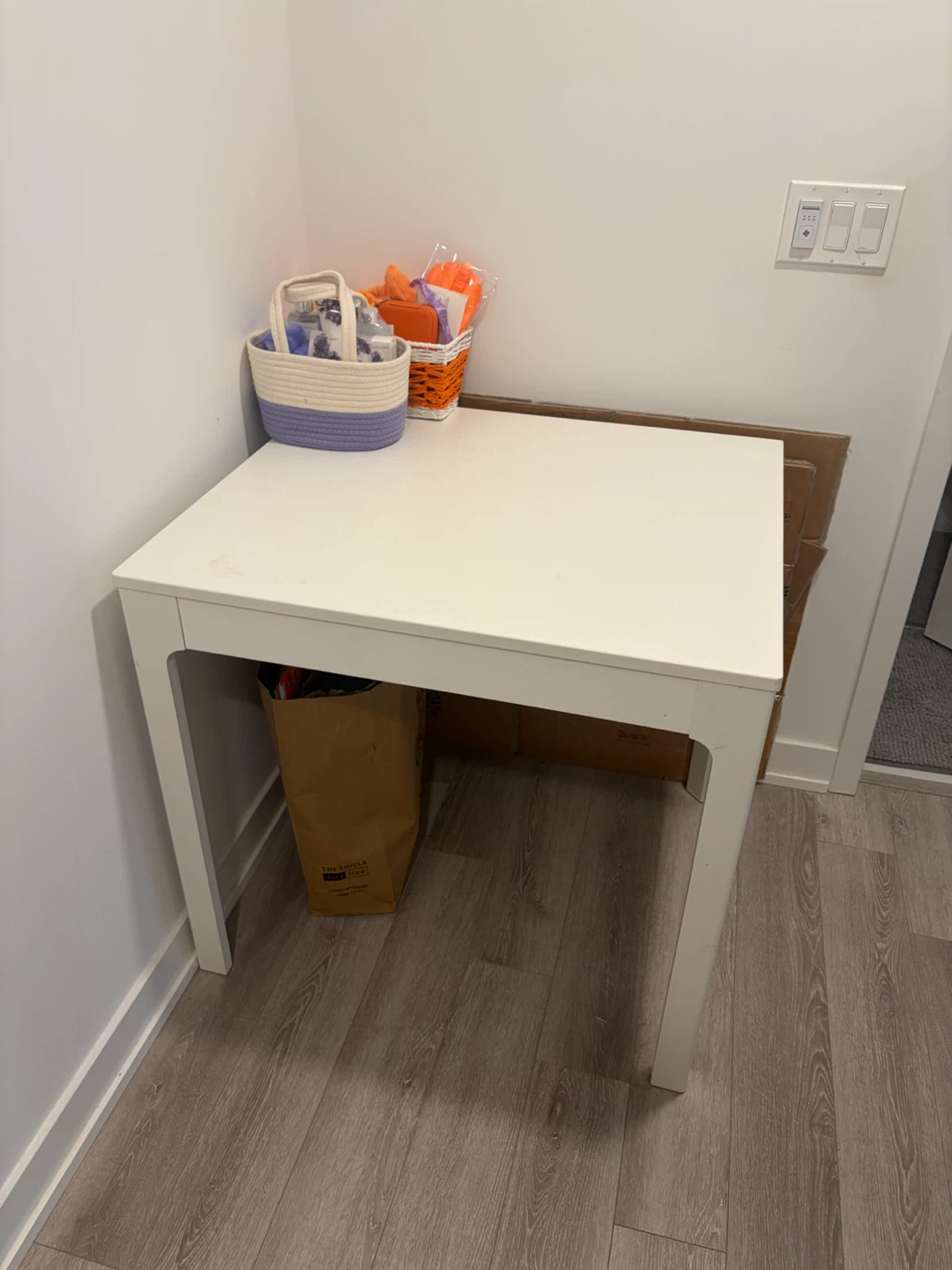 IKEA White Extenable Dining Table