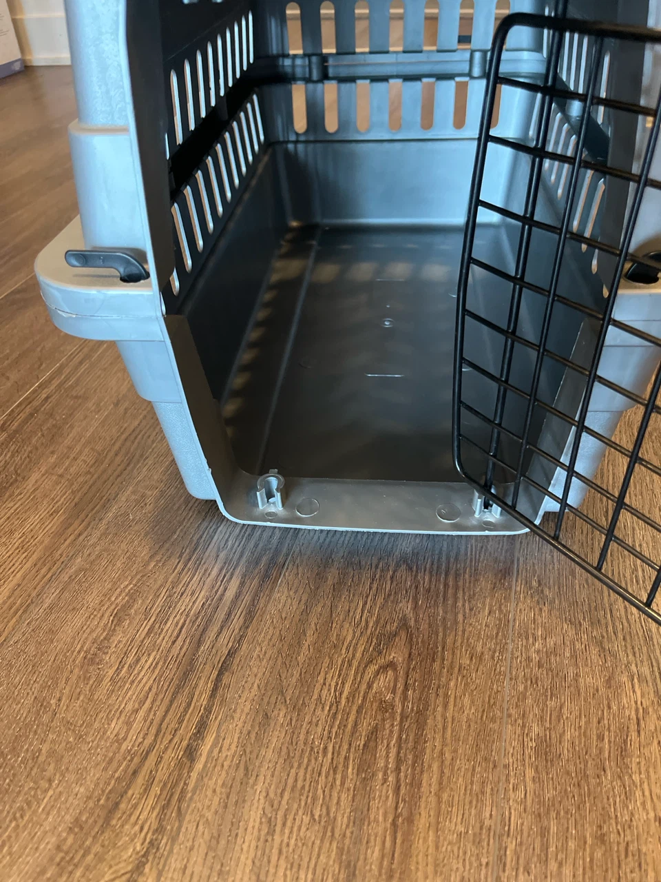 Travel-Air Pet Carrier - photo 2