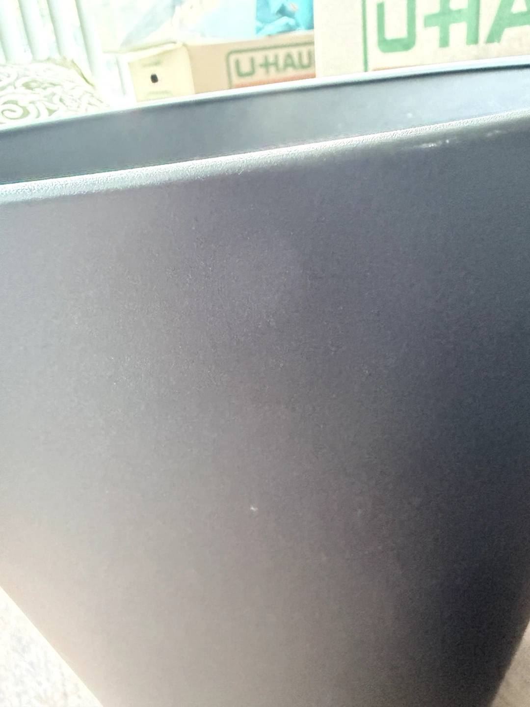 Set of 2 Black Planters One Metal / One Plastic - photo 5