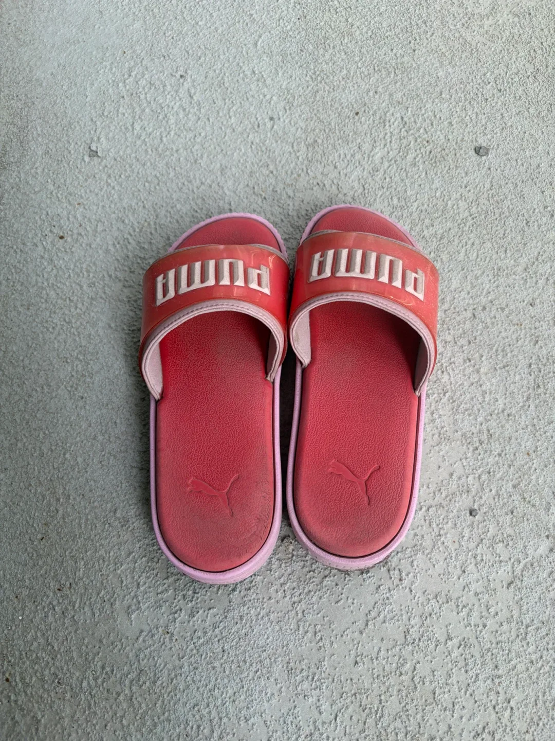 Puma Slides - Pink