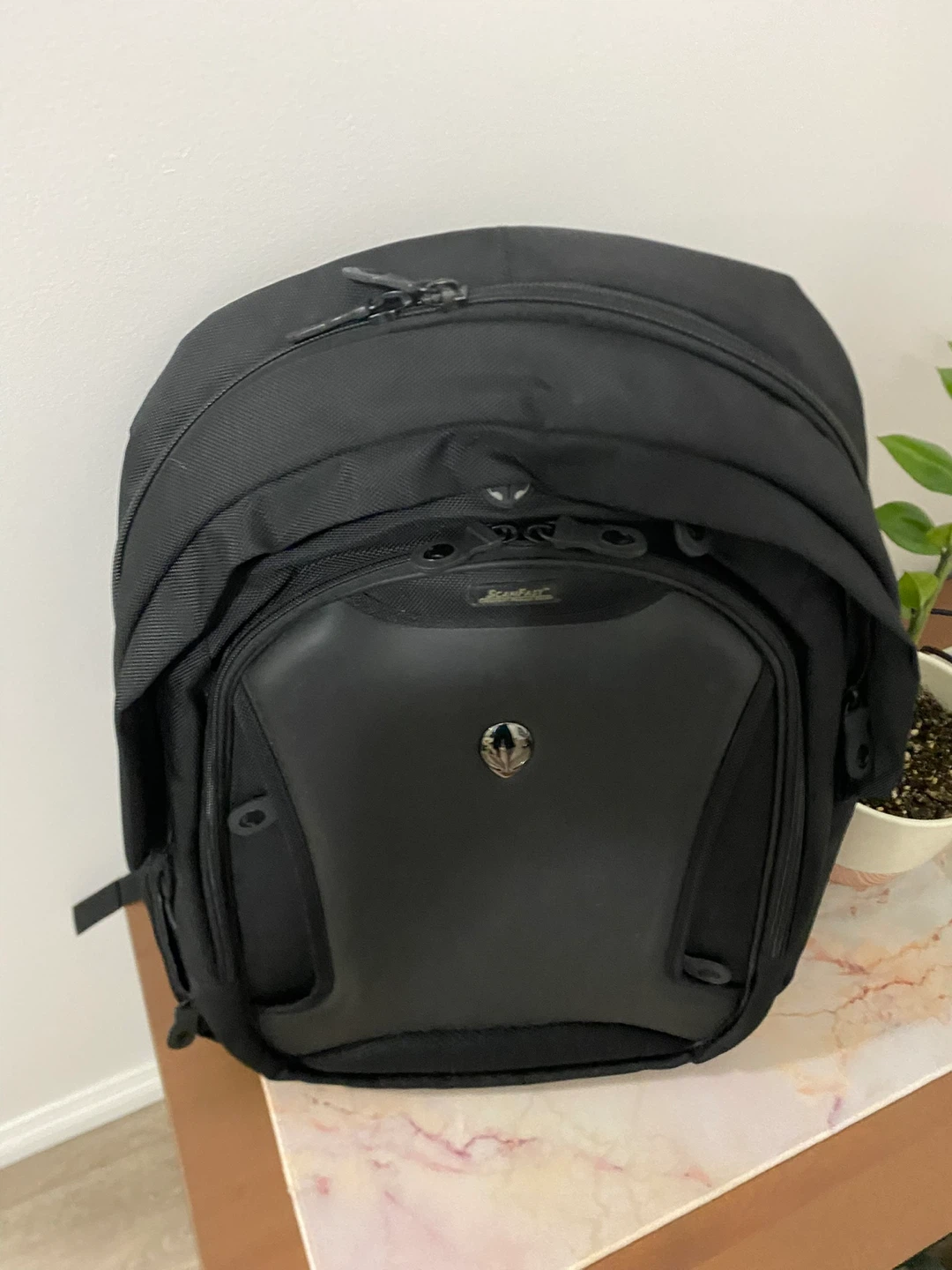 Mobile Edge ME-AWBP2.0 Mobile Edge 17.3-Inch Alienware Backpack