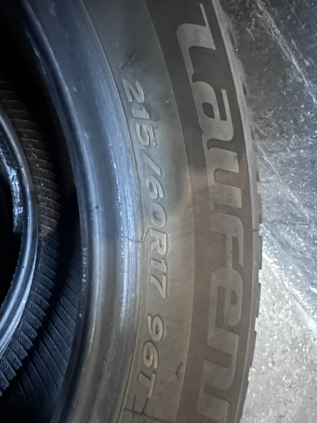 Laufenn FIT ICE Winter Tires - 215/60R17