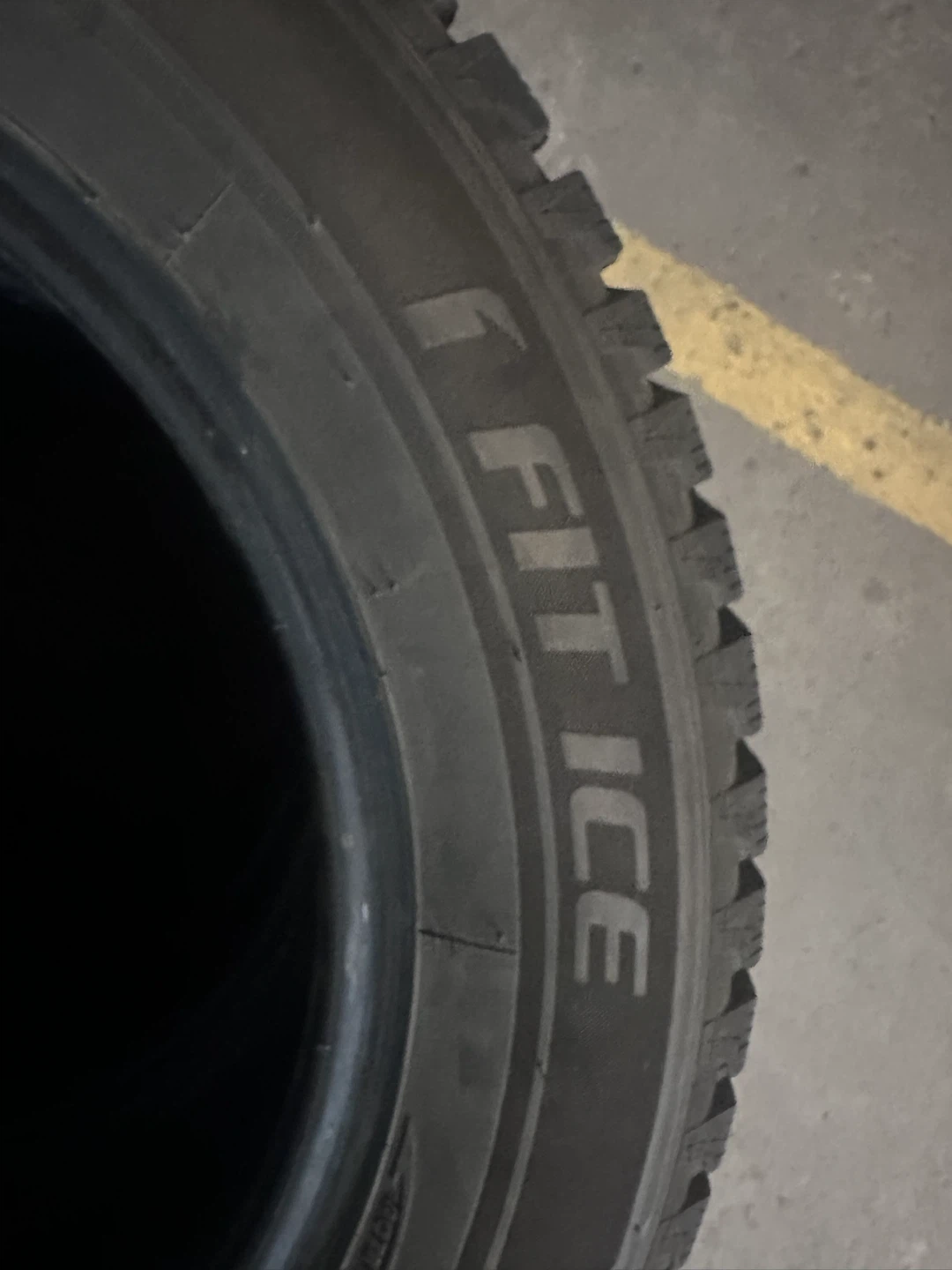 Laufenn FIT ICE Winter Tires - 215/60R17 - photo 4