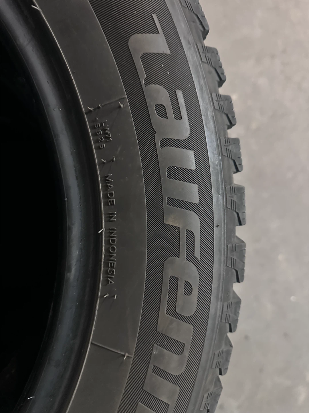 Laufenn FIT ICE Winter Tires - 215/60R17 - photo 3