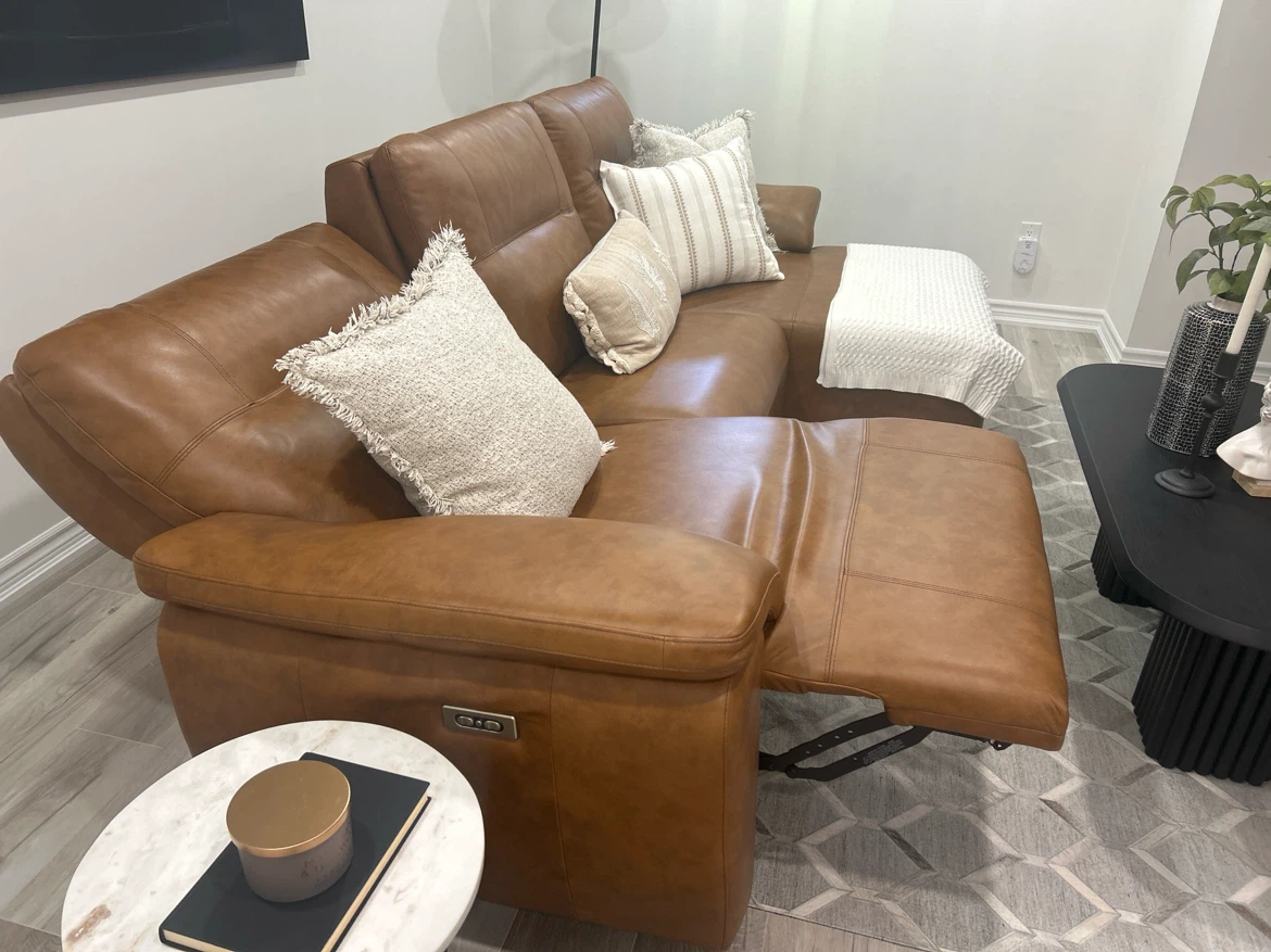 Chesterfield Brown Leather Recliner – Protection Plan 2028 - photo 2