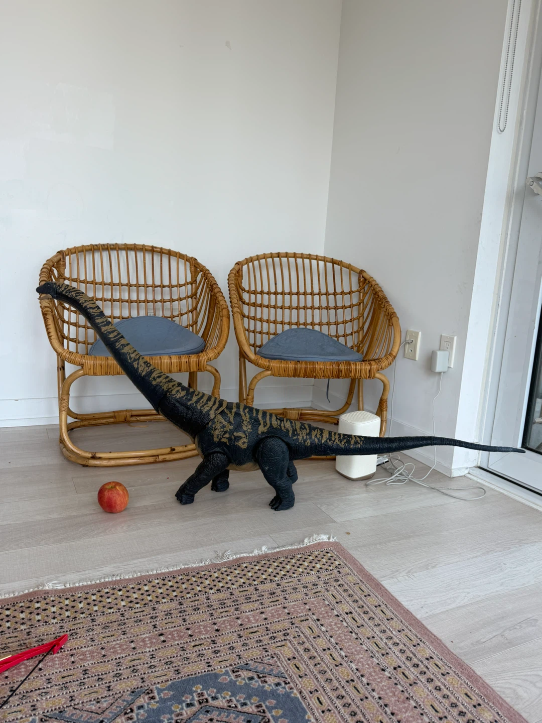 Toy Dinosaur Figure - photo 3