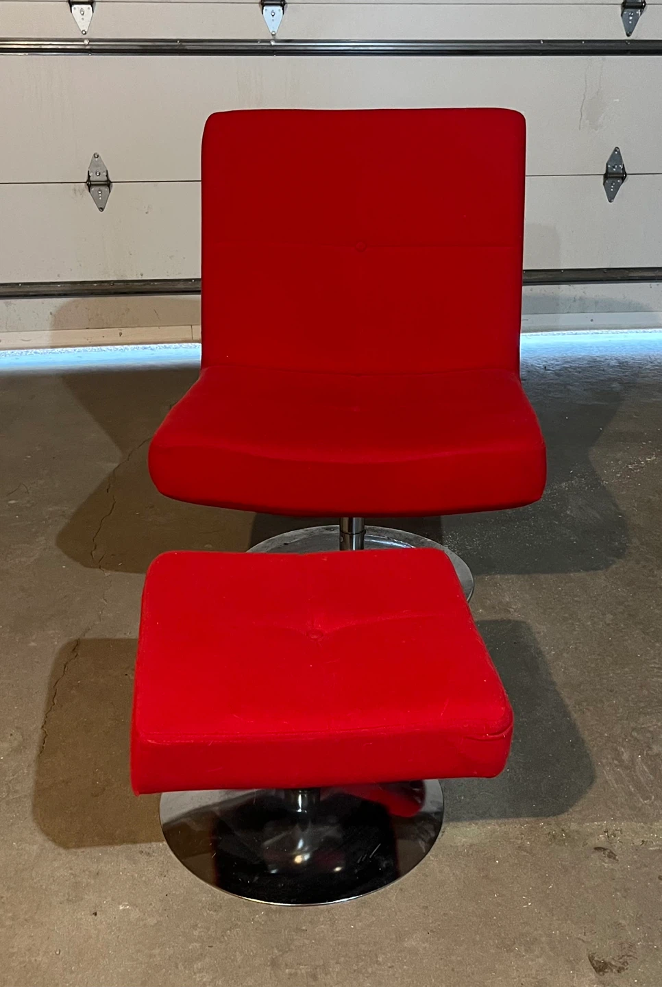 Red Swivel Chair and Ottoman Set - photo 2