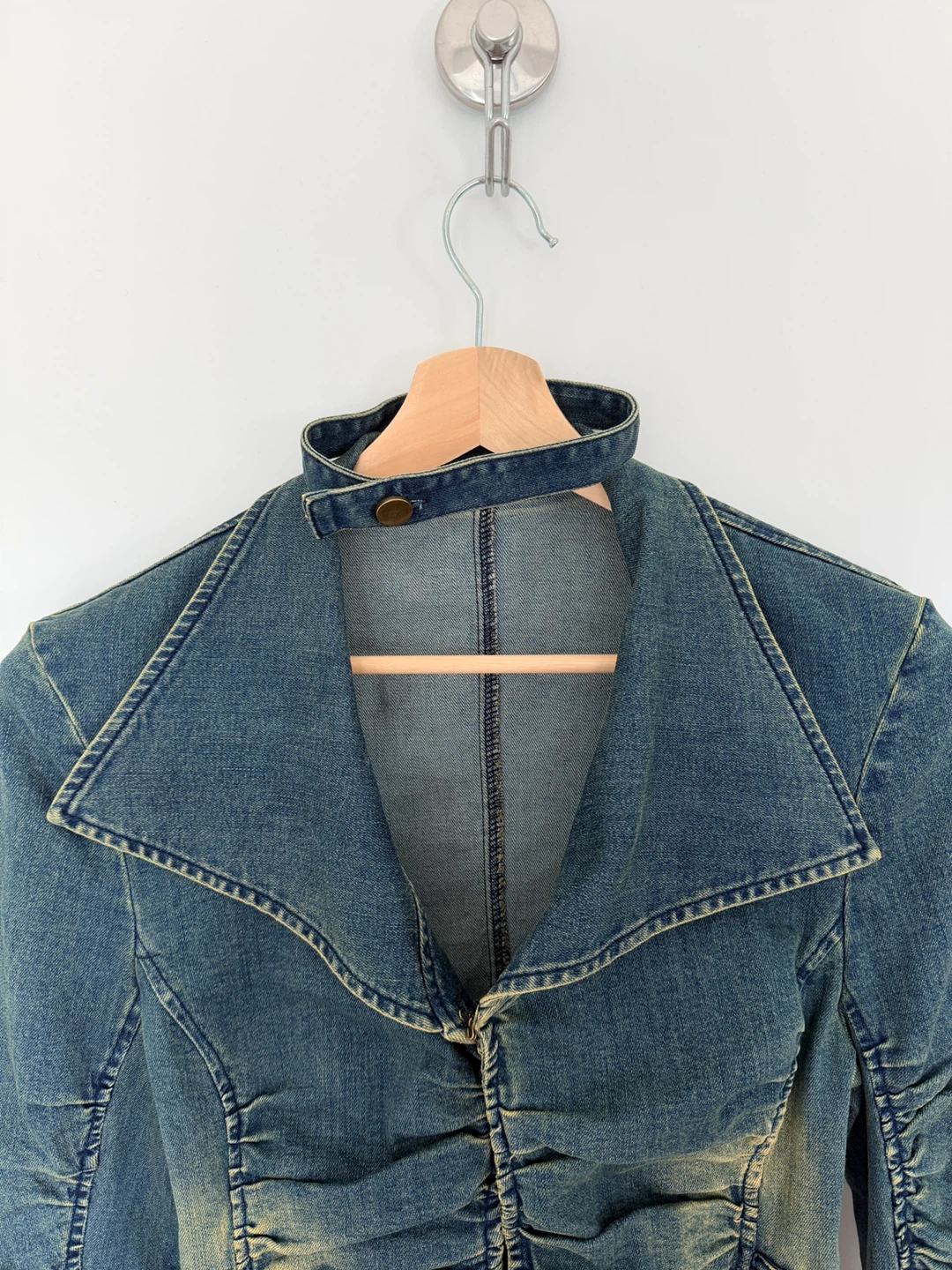 Women's Ruched Denim Jacket - photo 4