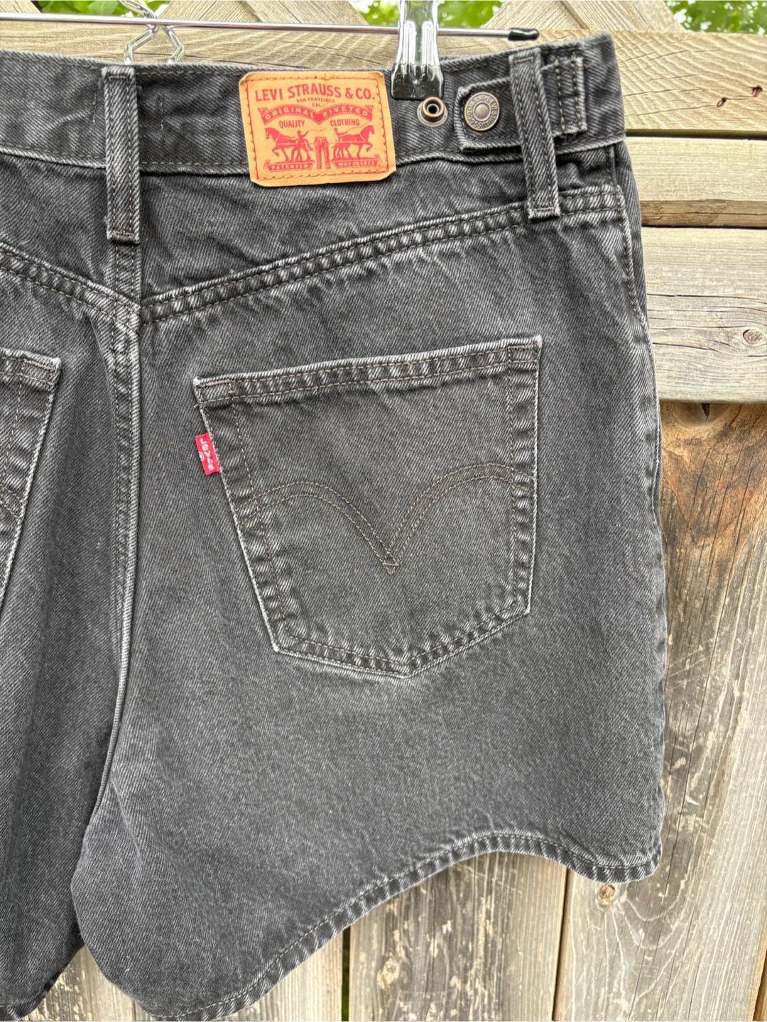 Levi's Black Denim Shorts Size 31 - photo 4