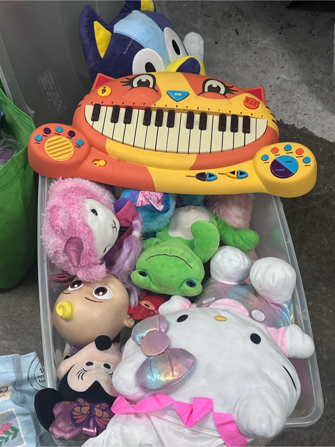 Kids Keyboard Toy & Plush Stuffed Animals